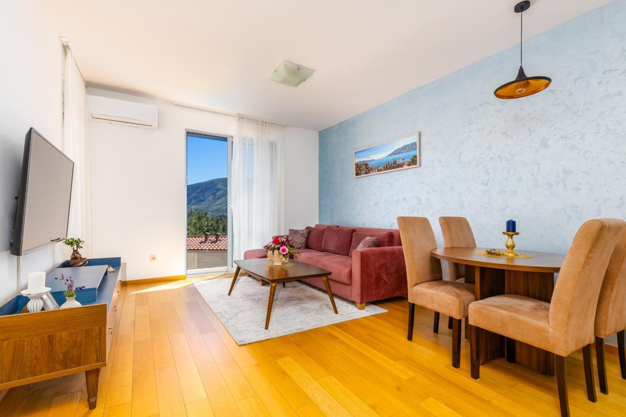 Apart Hotel M S Katunjanin Herceg Novi Dış mekan fotoğraf