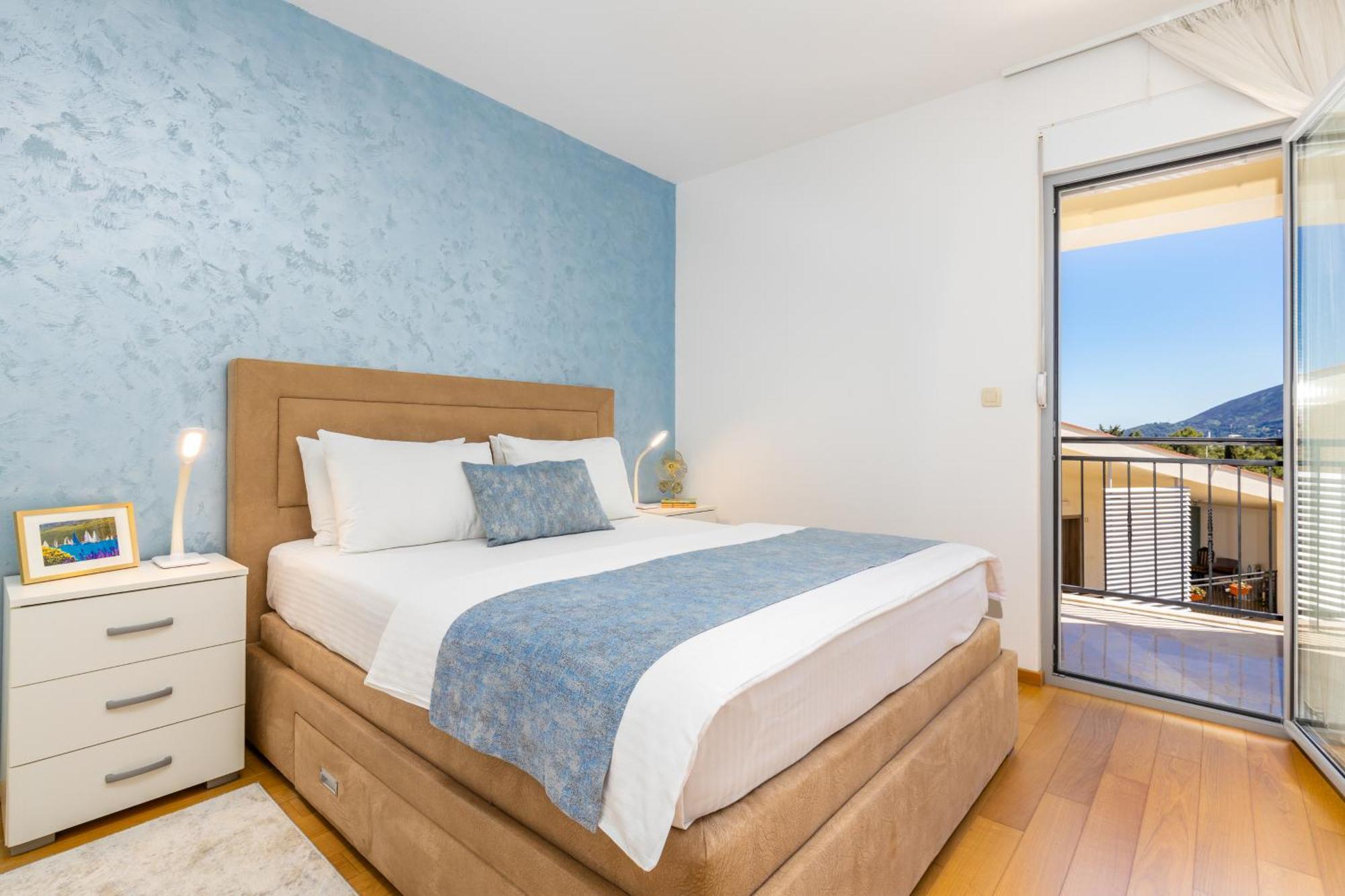 Apart Hotel M S Katunjanin Herceg Novi Dış mekan fotoğraf