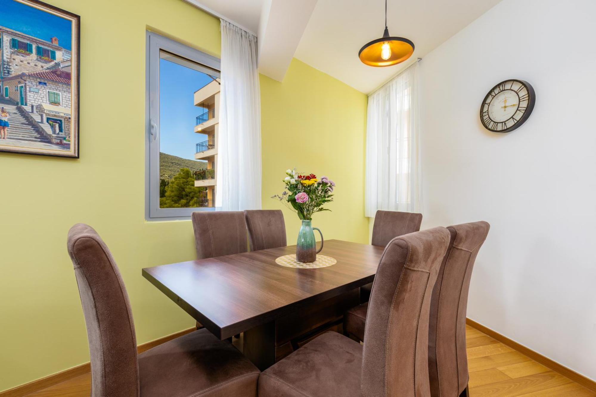 Apart Hotel M S Katunjanin Herceg Novi Dış mekan fotoğraf
