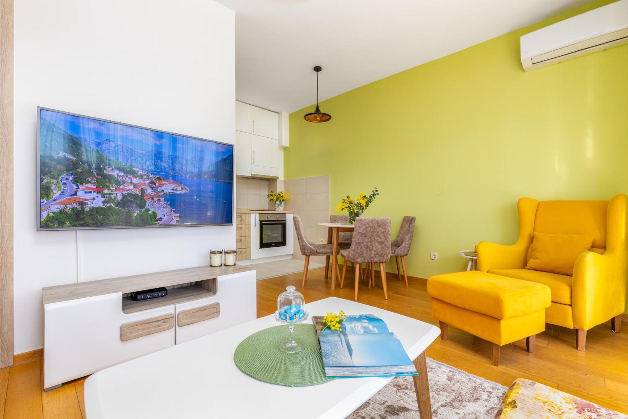 Apart Hotel M S Katunjanin Herceg Novi Dış mekan fotoğraf