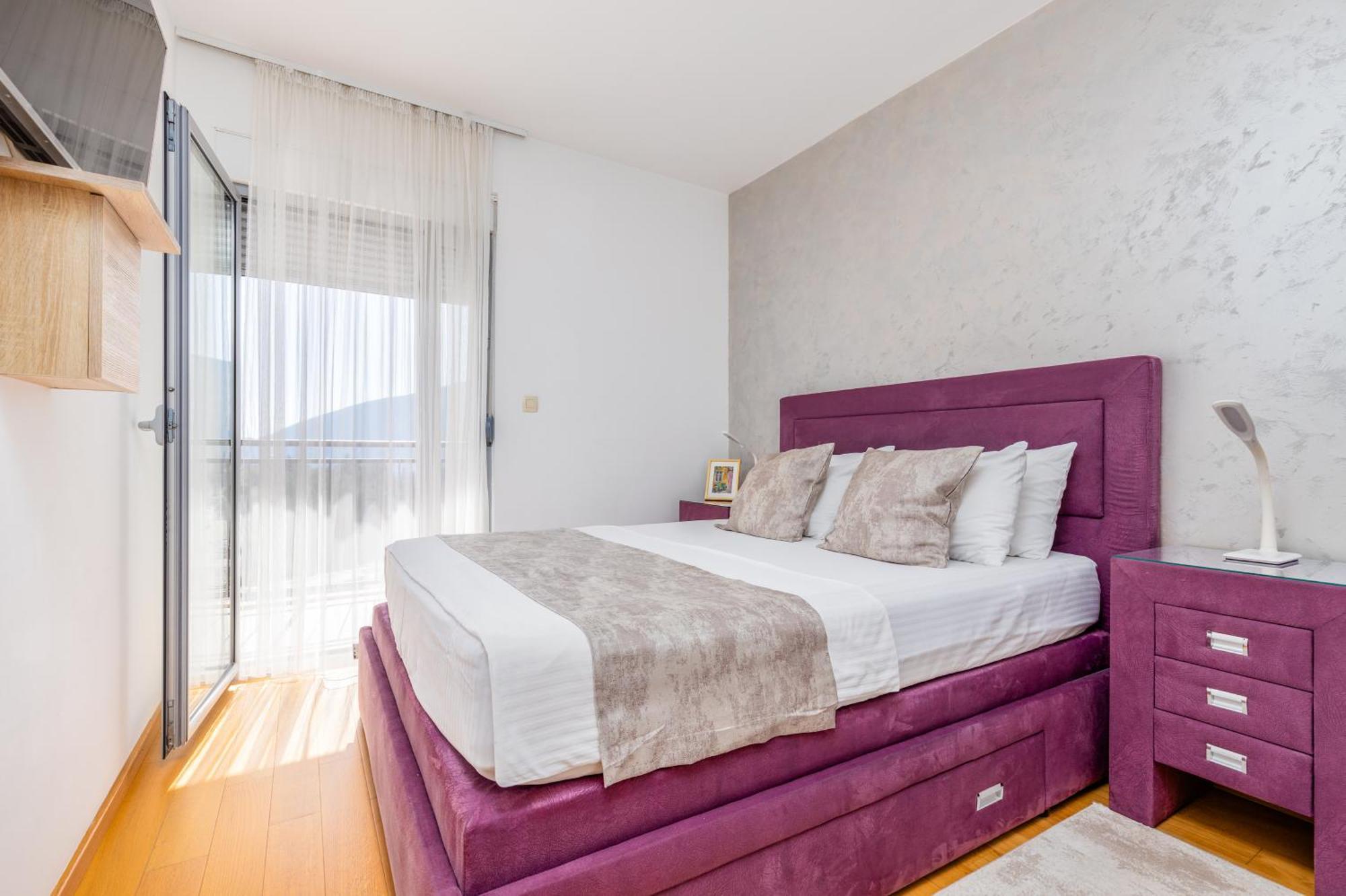 Apart Hotel M S Katunjanin Herceg Novi Dış mekan fotoğraf