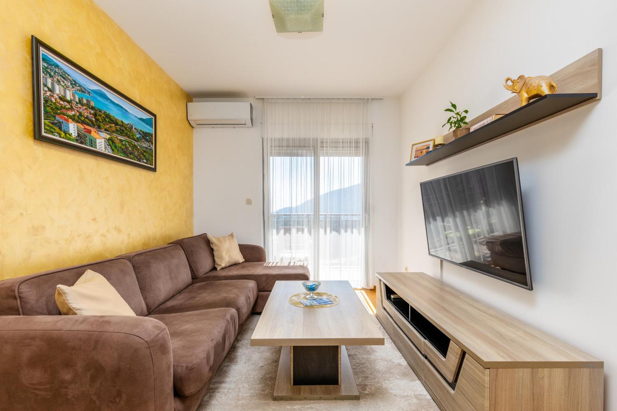 Apart Hotel M S Katunjanin Herceg Novi Dış mekan fotoğraf